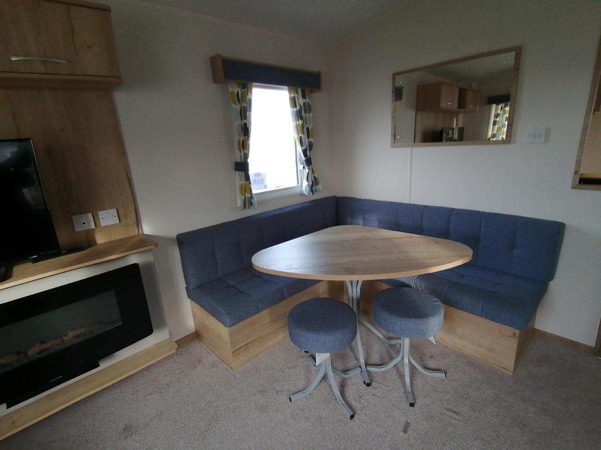 69R Seawick 2 Bedroom Caravan . New For 2022 Saint Osyth Exterior foto