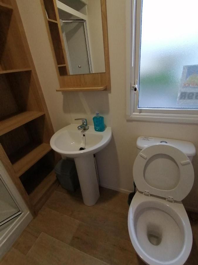 69R Seawick 2 Bedroom Caravan . New For 2022 Saint Osyth Exterior foto