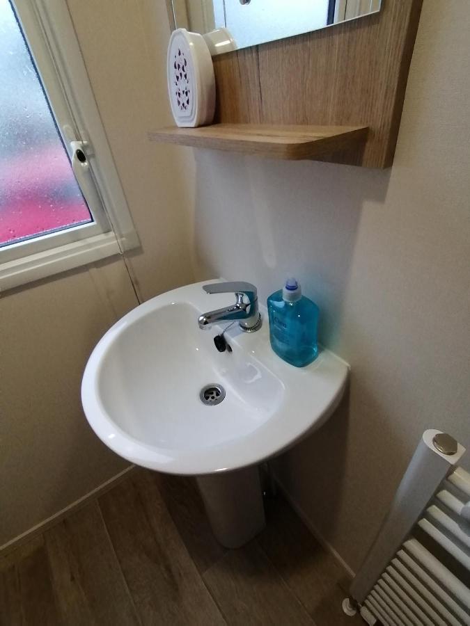 69R Seawick 2 Bedroom Caravan . New For 2022 Saint Osyth Exterior foto