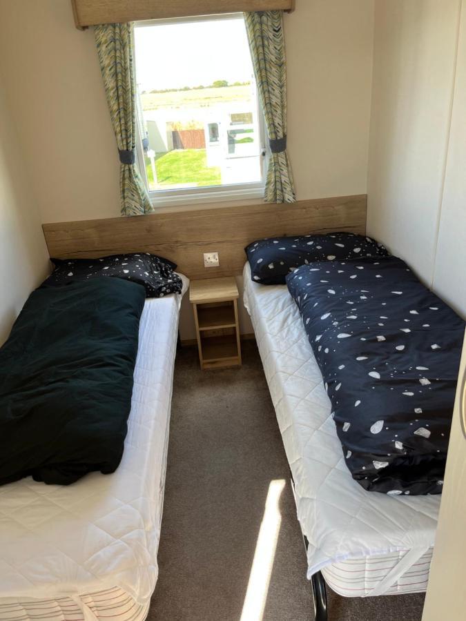 69R Seawick 2 Bedroom Caravan . New For 2022 Saint Osyth Exterior foto